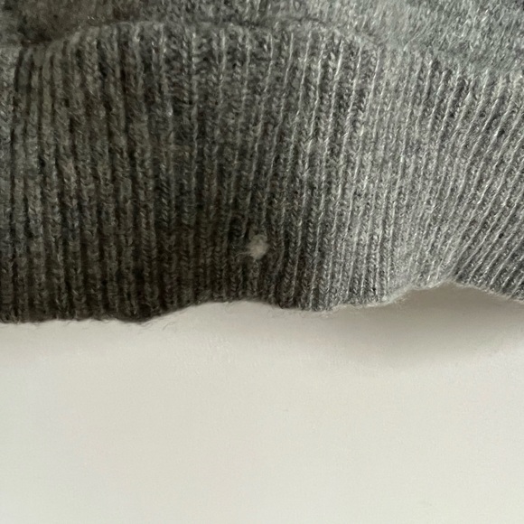 Neiman-Marcus 100% cashmere polo sweater - Picture 6 of 8